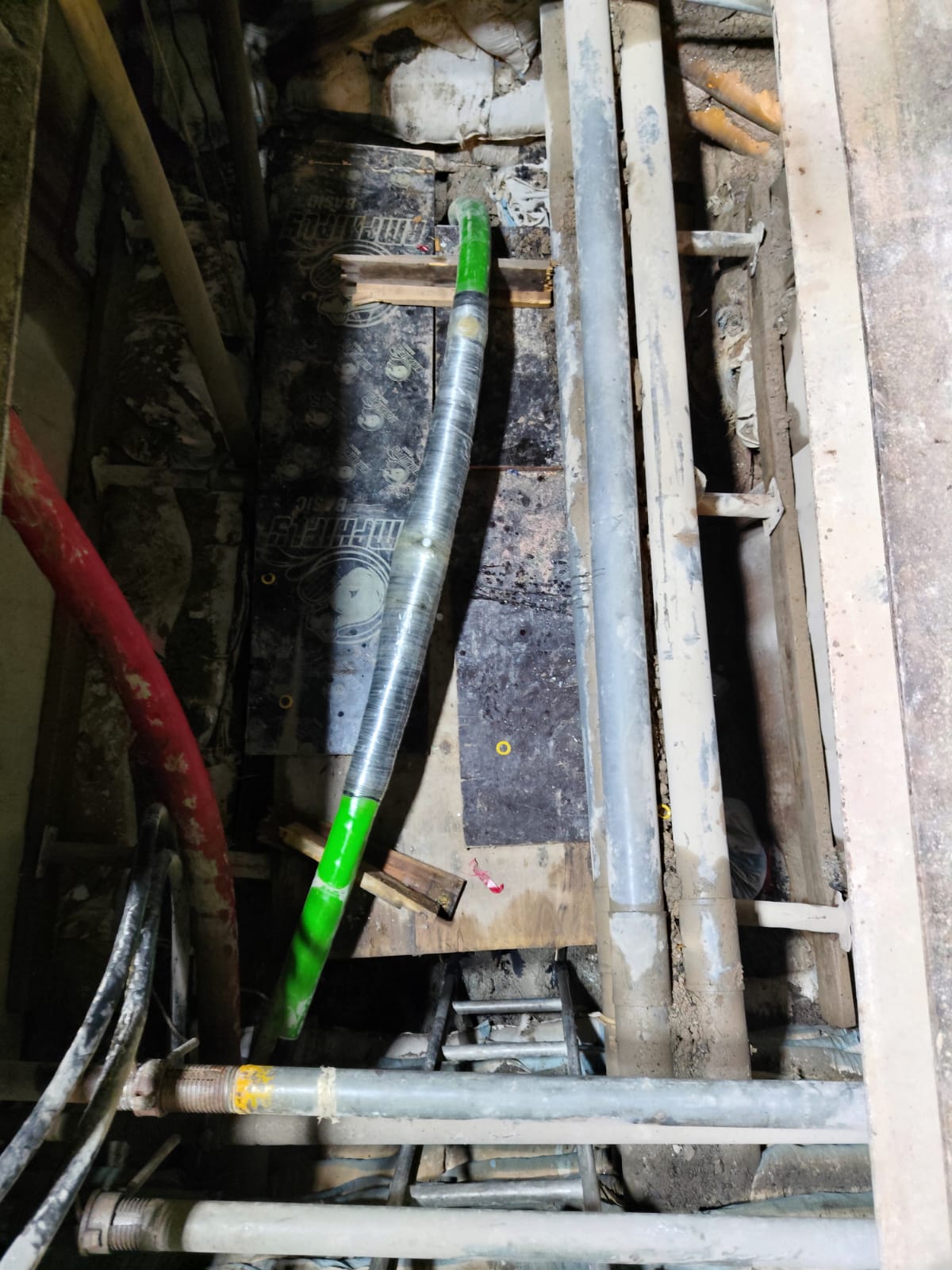Cable joint in service pit