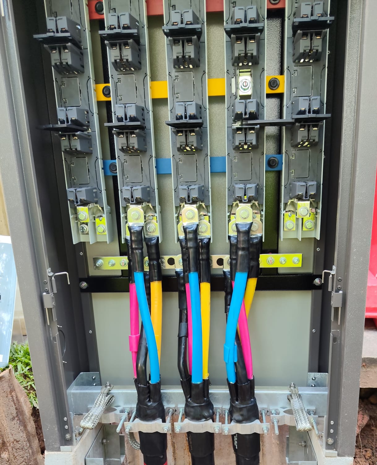 LV distribution board cable terminations